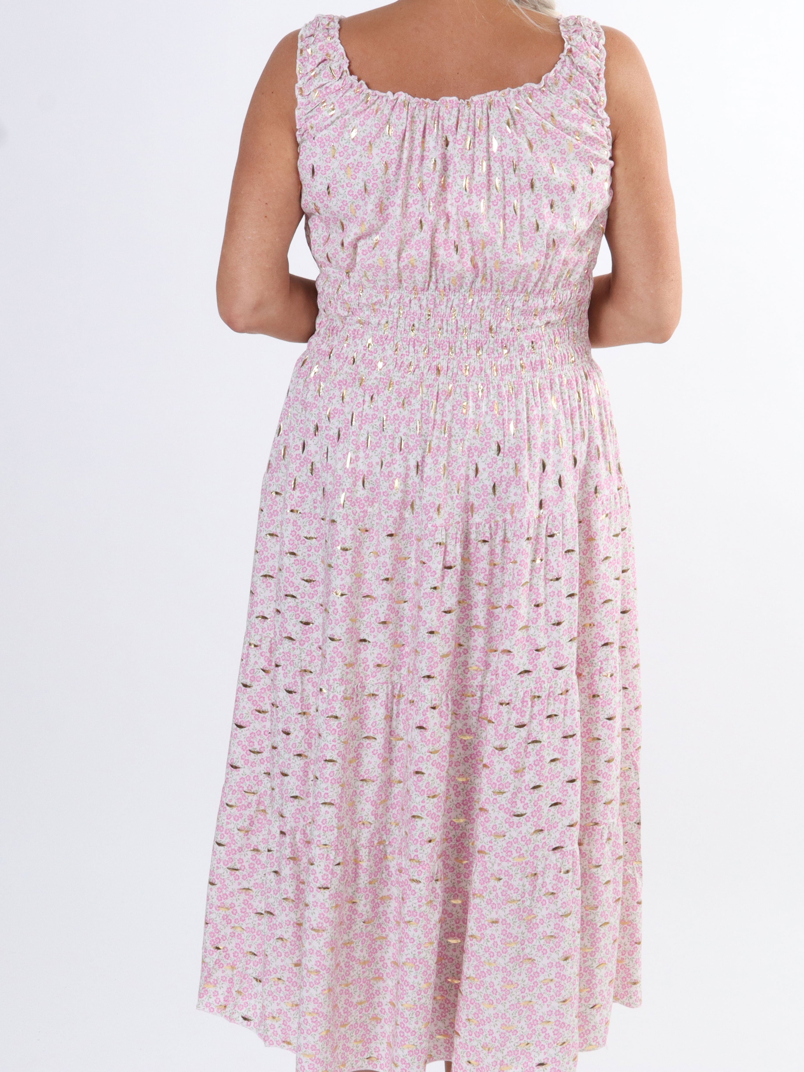 Alicia spring short - Sød plus size blomstret kjole i viscose med smock